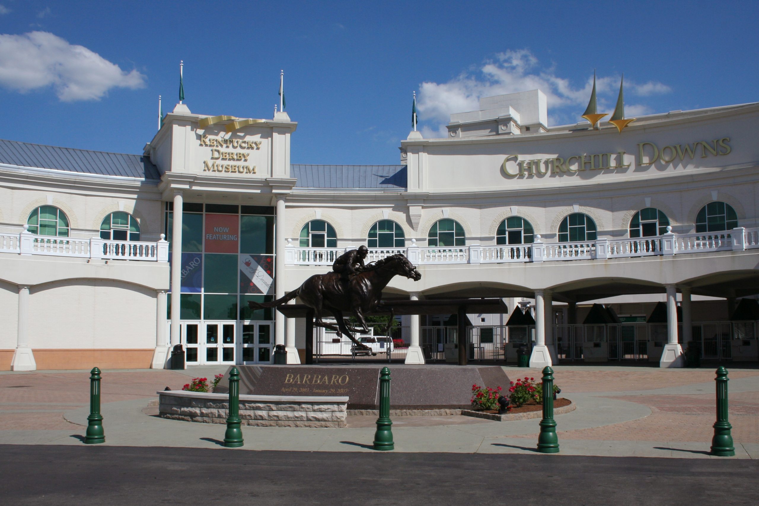 churchill downs tours and museum